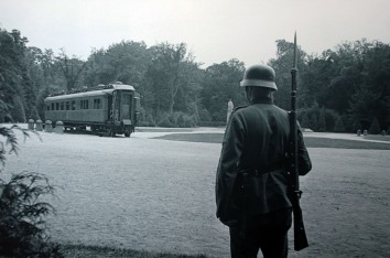 German soldier guarding the Armistice Carriage 1940
